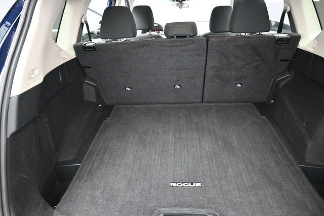 Used 2024 Nissan Rogue SV FWD image 27
