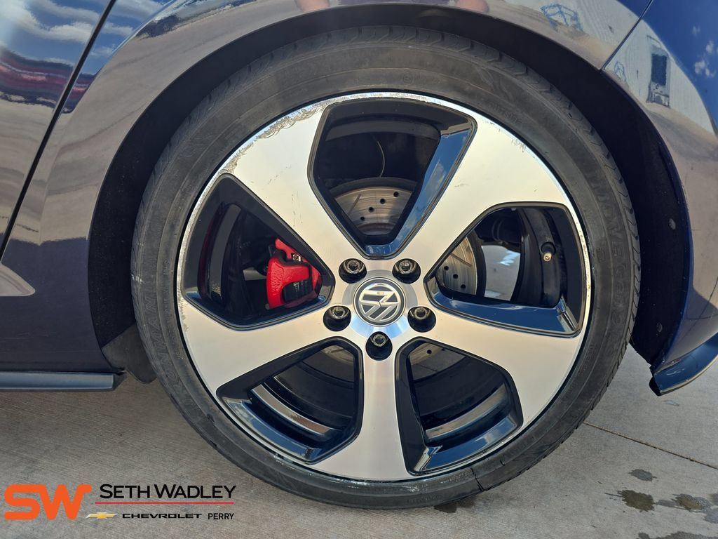 Used 2017 Volkswagen GTI S FWD image 31