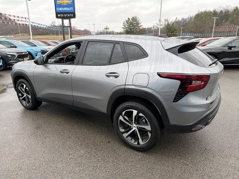 New 2026 Chevrolet Trax RS image 6