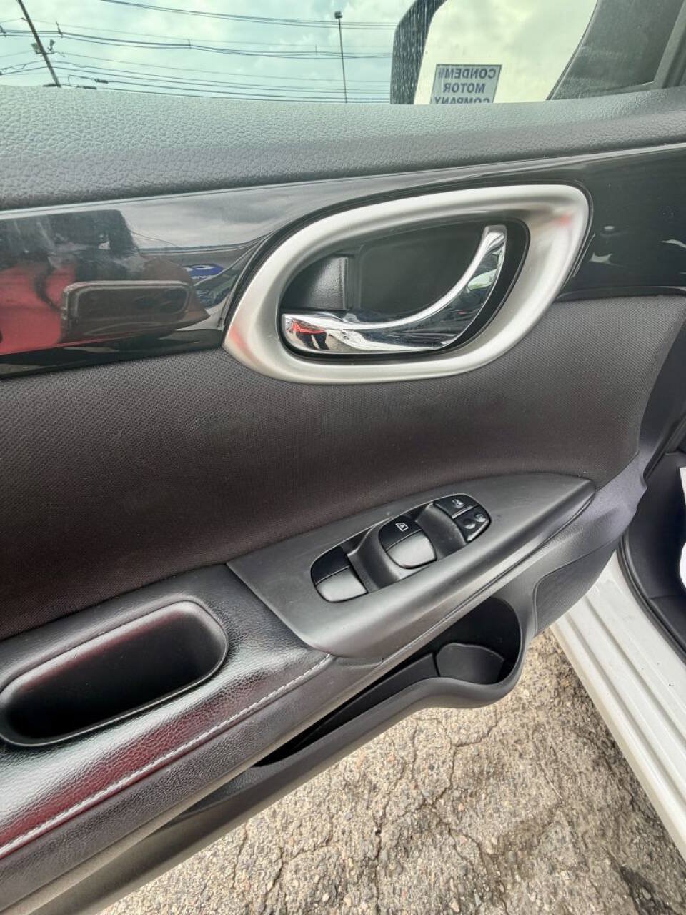 Used 2019 Nissan Sentra SV FWD image 16
