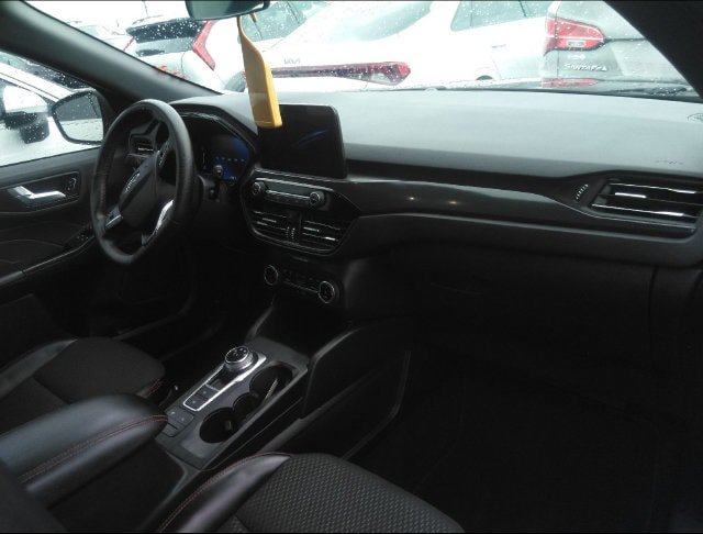 Used 2024 Ford Escape ST-Line FWD image 5