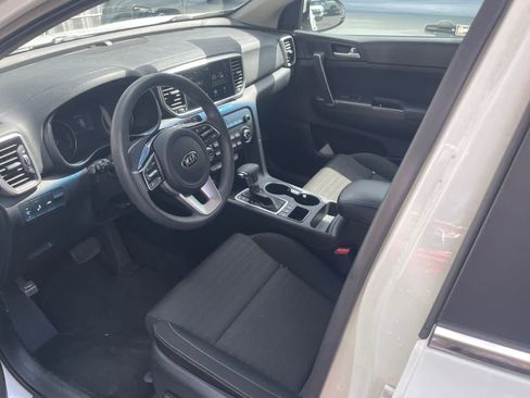 Used 2021 Kia Sportage LX w/ LX AWD Popular Package image 9