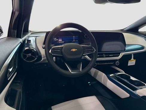 New 2026 Chevrolet Equinox EV LT image 23