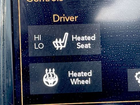 Used 2018 Jeep Compass Limited w/ Navigation Group image 23