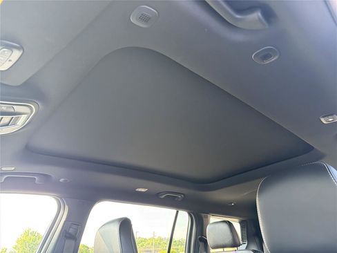 New 2026 Jeep Grand Cherokee L Limited image 32