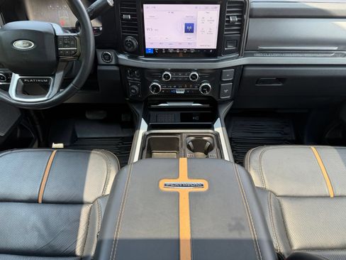 Used 2024 Ford F250 Platinum AWD/4WD image 19