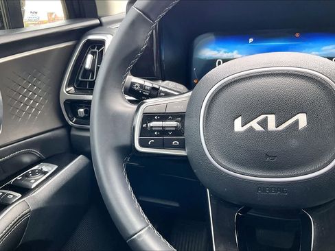 Certified 2023 Kia Sorento SX AWD/4WD image 23