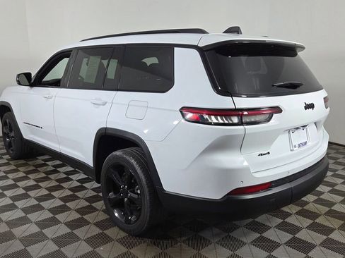 Used 2023 Jeep Grand Cherokee L Laredo AWD/4WD image 7