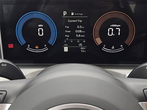 Used 2025 Hyundai Tucson SE image 11