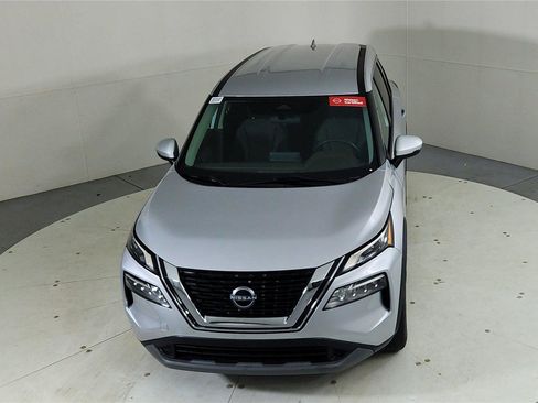 Certified 2022 Nissan Rogue SV image 14