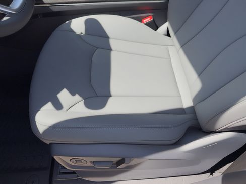 New 2026 Audi Q8 Premium image 16