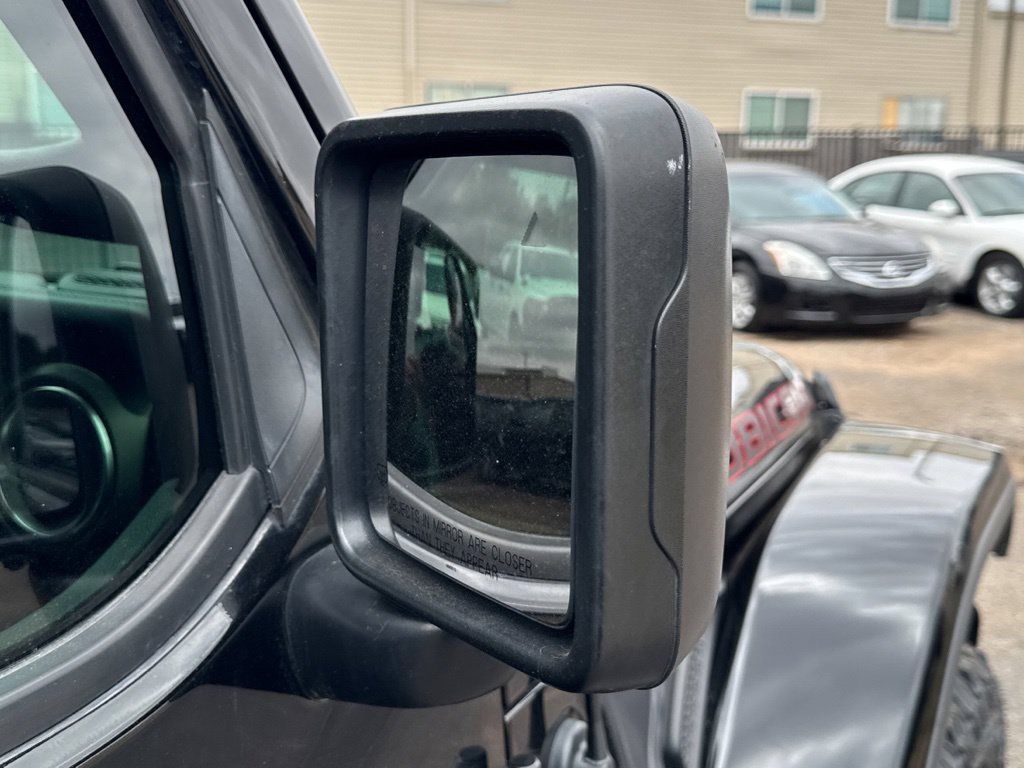 Used 2020 Jeep Gladiator Rubicon w/ Dual Top Group AWD/4WD image 38