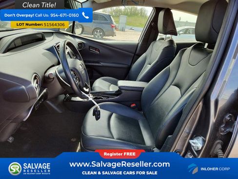 Used 2019 Toyota Prius XLE FWD image 9