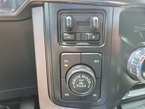 Used 2022 Ford F150 Platinum w/ Equipment Group 701A High AWD/4WD image 36