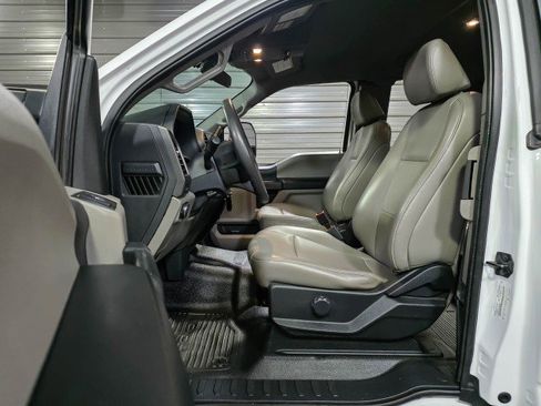 Used 2022 Ford F450 XL w/ Power Equipment Group image 18