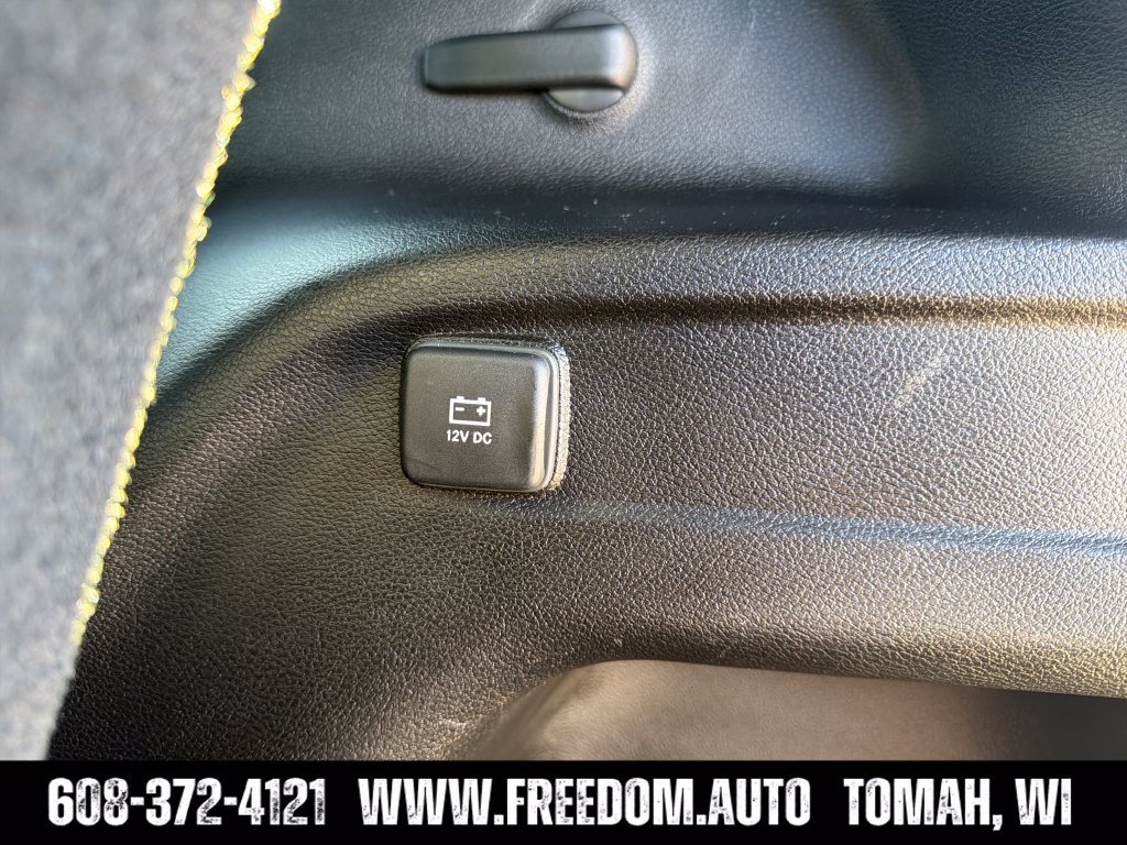 Used 2024 Jeep Grand Cherokee L Altitude AWD/4WD image 33