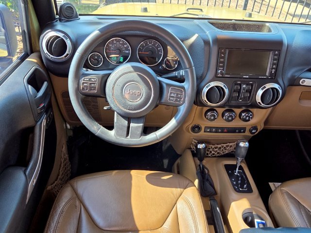 Used 2013 Jeep Wrangler Unlimited Sahara w/ Connectivity Group AWD/4WD image 5