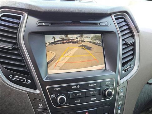 Used 2018 Hyundai Santa Fe SE FWD image 15