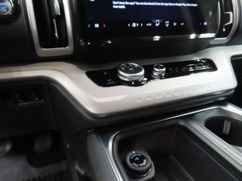 Used 2025 Ford Expedition Max Active image 66