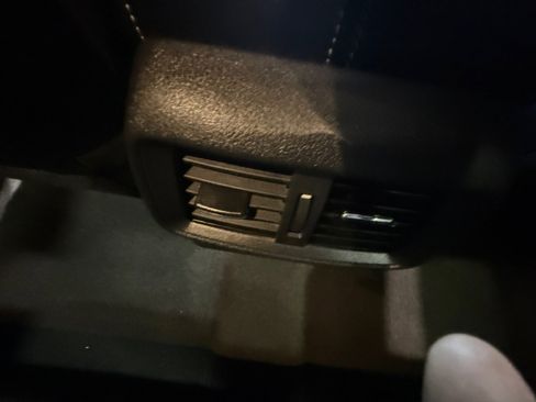 Certified 2025 Nissan Murano SV image 32