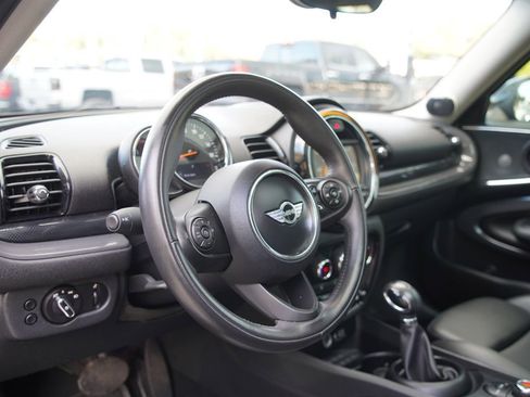 Used 2018 MINI Cooper Clubman S image 13
