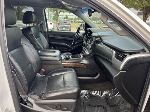 Used 2017 Chevrolet Suburban LT AWD/4WD image 17