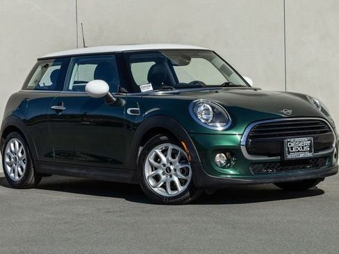 Used 2019 MINI Cooper 2-Door Hardtop image 16