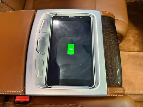 Used 2018 BMW 750i xDrive image 35