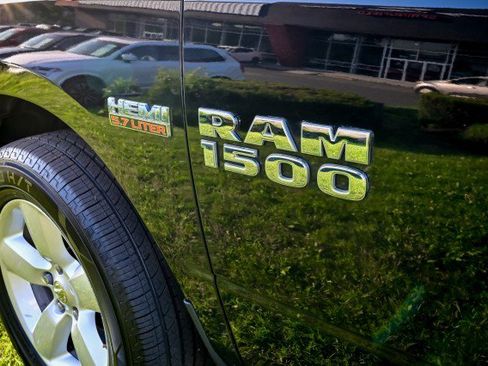 Used 2016 RAM 1500 Express AWD/4WD image 43