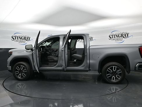 Used 2025 GMC Sierra 1500 AT4 w/ AT4 Premium Package AWD/4WD image 37