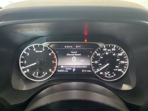 Used 2022 Nissan Rogue SV FWD image 63