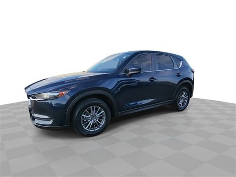 Used 2017 MAZDA CX-5 Touring w/ Preferred Equipment Package image 4