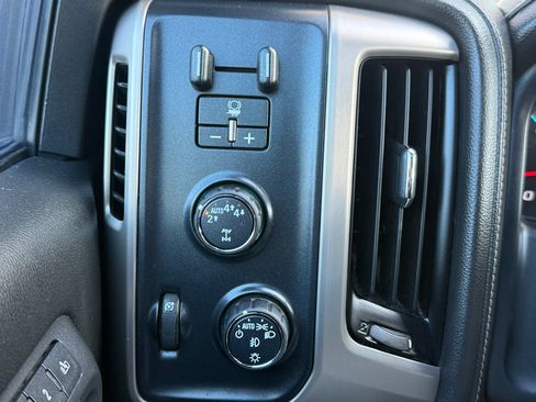 Used 2018 GMC Sierra 1500 Denali image 21