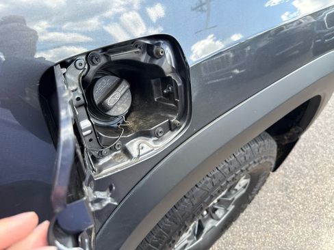 Used 2023 Toyota Tacoma TRD Off-Road AWD/4WD image 11