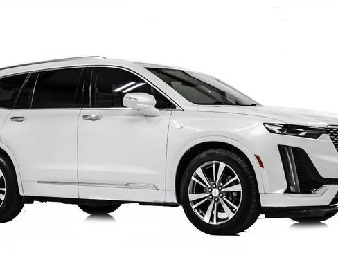 Used 2020 Cadillac XT6 Premium Luxury FWD image 1