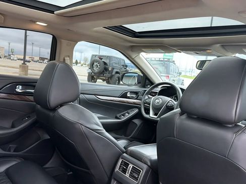 Used 2018 Nissan Maxima Platinum FWD image 32
