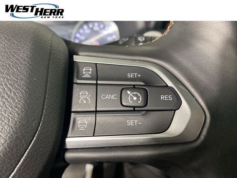 Used 2022 Jeep Compass Limited AWD/4WD image 12