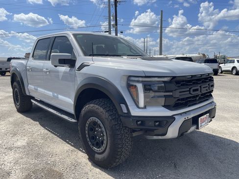 Used 2025 Ford F150 Raptor AWD/4WD image 2