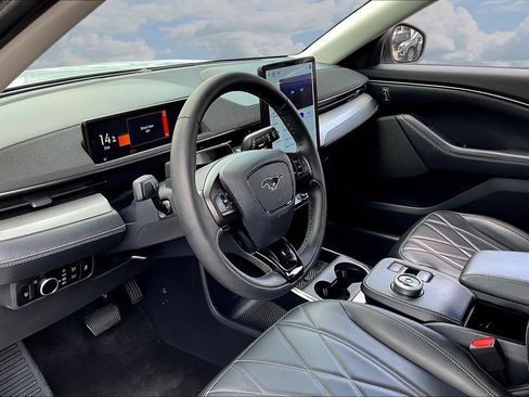 Used 2023 Ford Mustang Mach-E Select RWD image 17