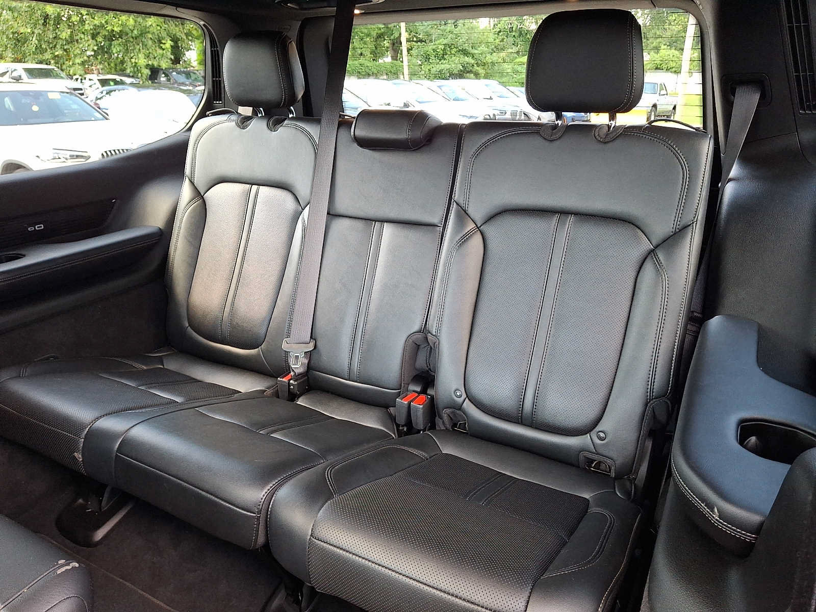 Used 2023 Jeep Grand Wagoneer 4WD image 9