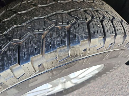 Used 2015 Nissan Frontier SV w/ SV Value Truck Package image 27