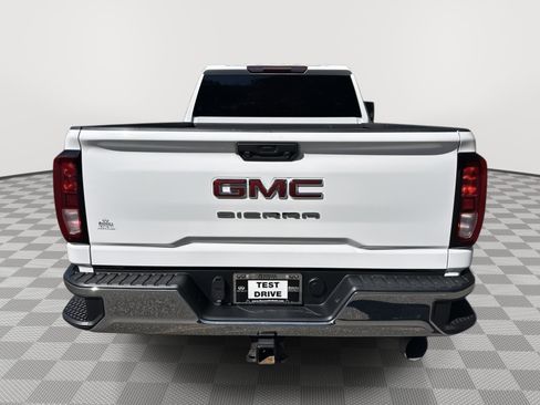 Used 2024 GMC Sierra 2500 Pro w/ Convenience Package image 6
