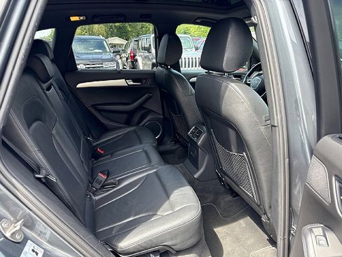 Used 2012 Audi Q5 3.2 Prestige w/ Prestige Pkg image 14