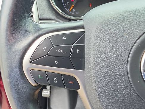 Used 2021 Jeep Grand Cherokee Laredo X AWD/4WD image 22