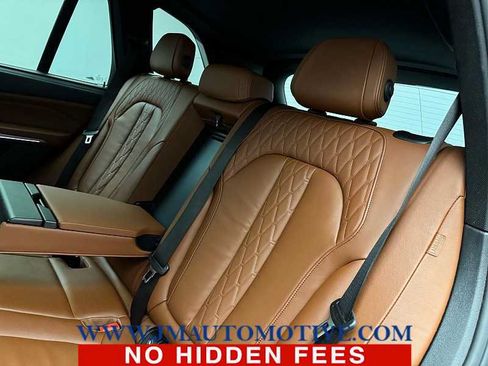 Used 2019 BMW X5 xDrive40i w/ Executive Package AWD/4WD image 16
