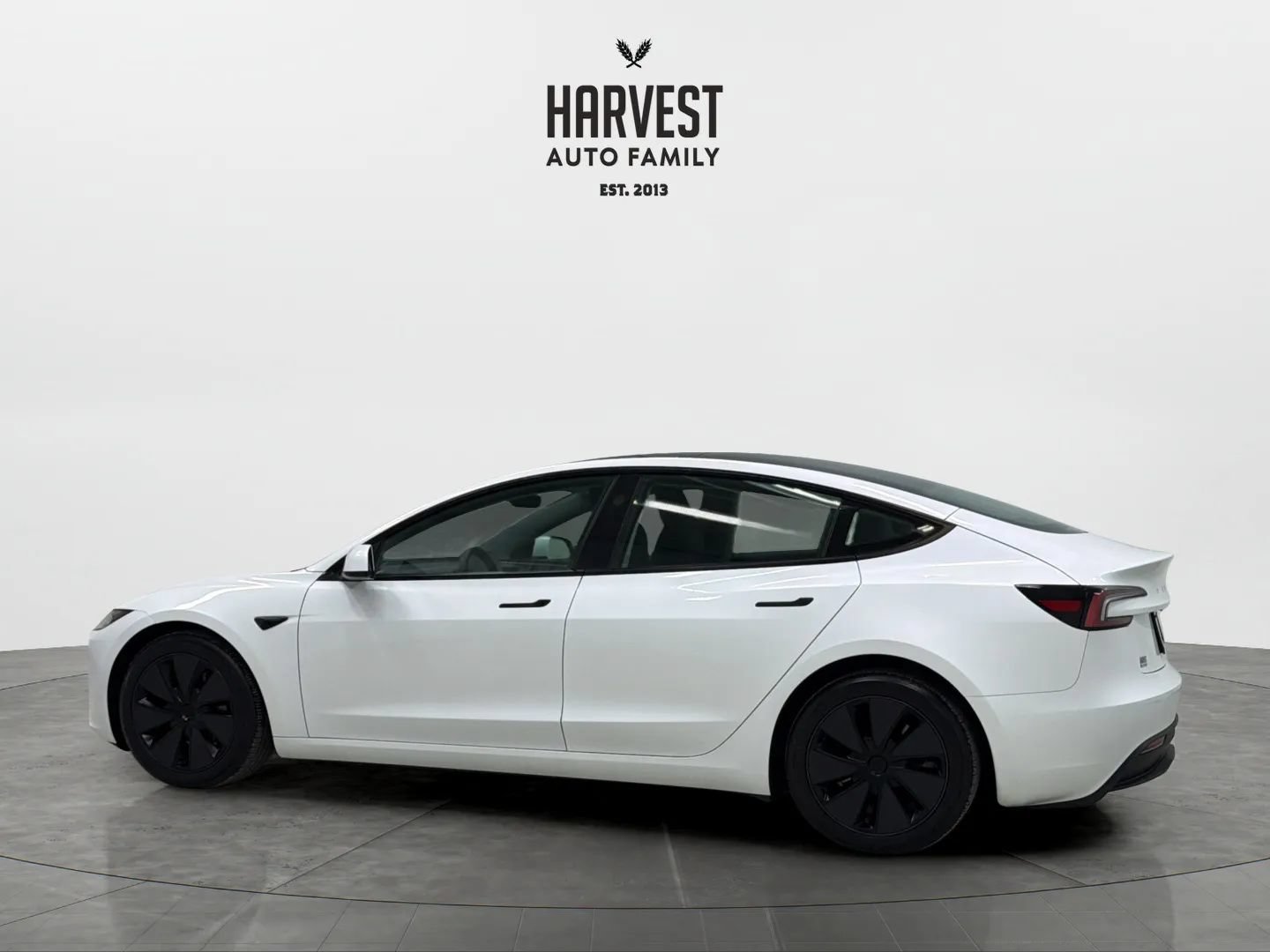 Used 2025 Tesla Model 3 Long Range AWD/4WD image 3