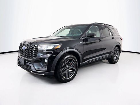 New 2026 Ford Explorer ST-Line w/ ST-Line Street Pack AWD/4WD image 7