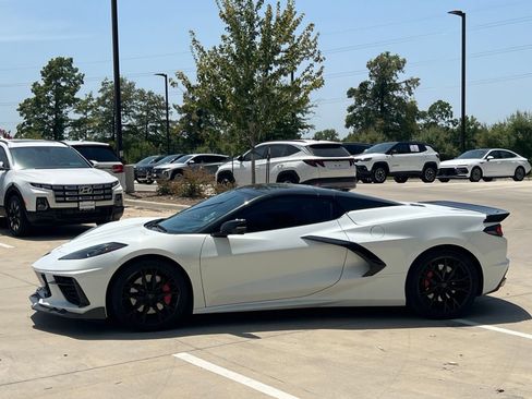 Used 2023 Chevrolet Corvette Stingray Premium Conv w/ Z51 Performance Package RWD image 6