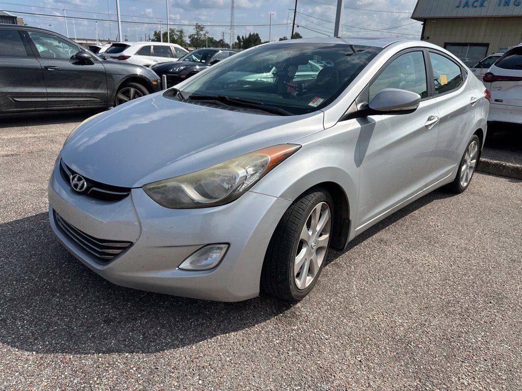 Used 2013 Hyundai Elantra Limited FWD image 1