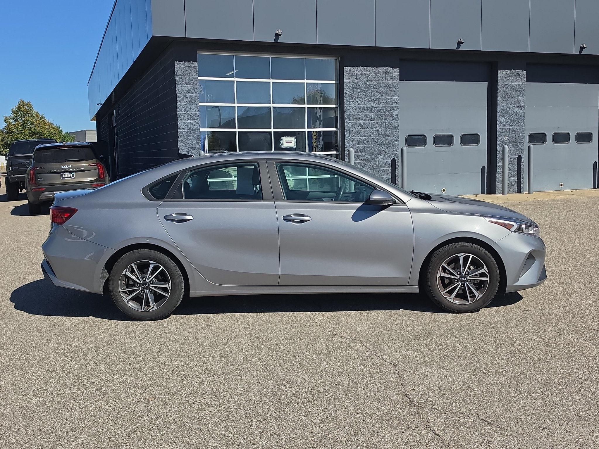 Used 2023 Kia Forte LXS FWD image 8